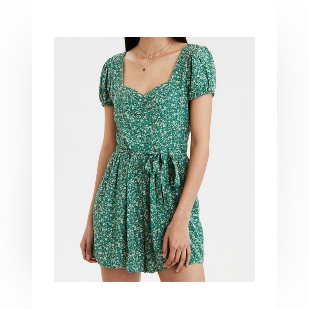 American Eagle Sweetheart Green Floral Romper